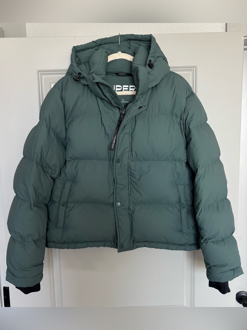 Aritzia Super Puff Shorty - cliMATTE TNA Size Large. Teal Blue / Green